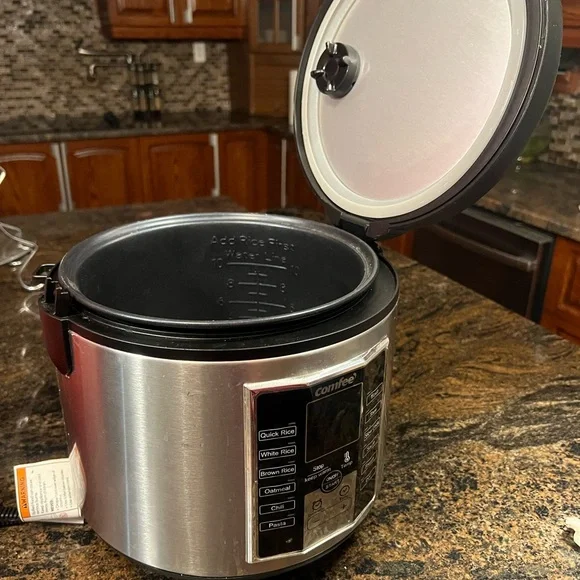 Comfee Stainless Steel Multi-Function Cooker - Picture 2 of 11